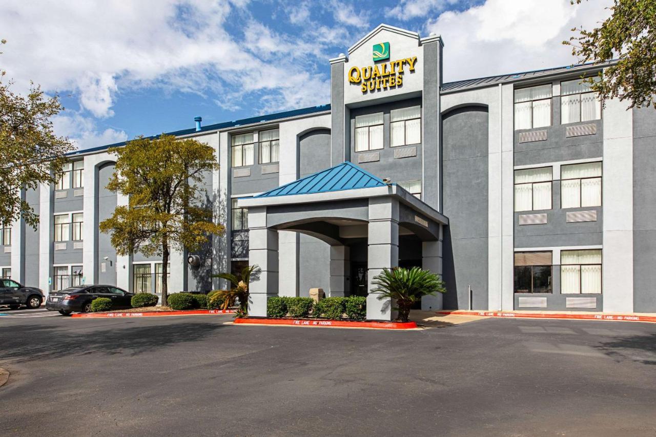 Quality Suites Austin Exterior photo